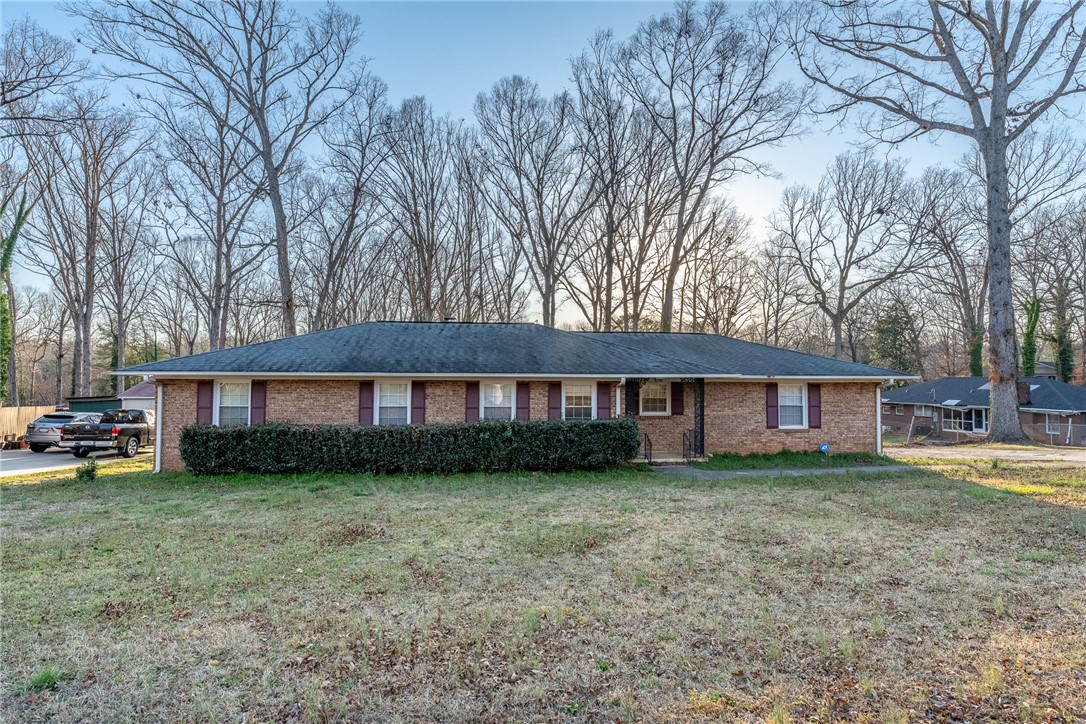 204 Clarke Stream Drive Anderson, SC 29621 - Photo 1 of 23 Gallery Image 1