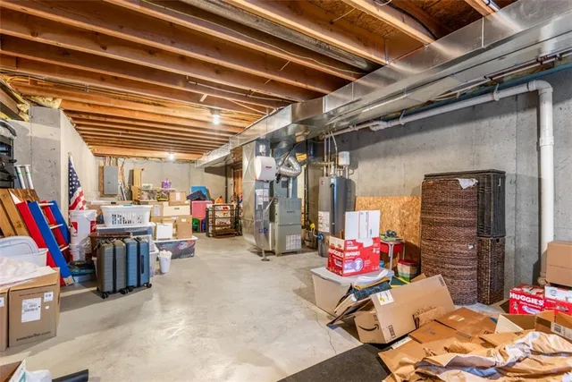 $480,000 | 2237 West Concord Drive, Olathe, KS 66061