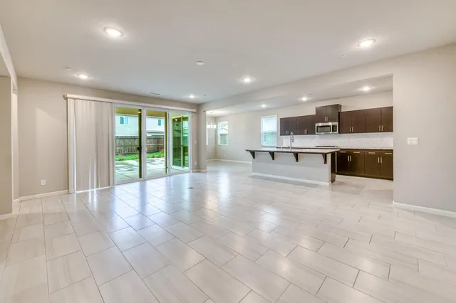 $579,000 | 518 Traverse Drive South, Madera, CA 93636