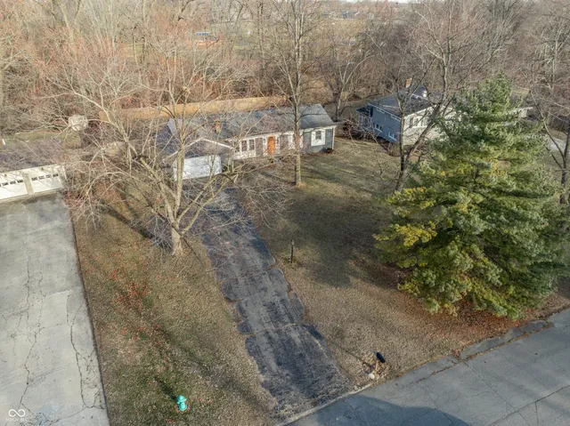$330,000 | 1436 Alimingo Drive, Indianapolis, IN 46260
