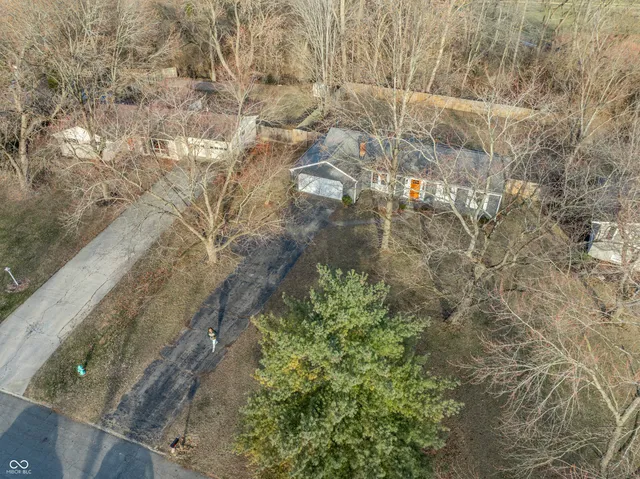 $330,000 | 1436 Alimingo Drive, Indianapolis, IN 46260