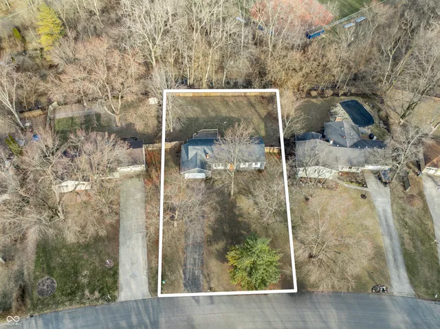 $330,000 | 1436 Alimingo Drive, Indianapolis, IN 46260