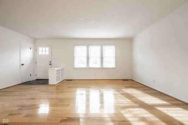 $330,000 | 1436 Alimingo Drive, Indianapolis, IN 46260