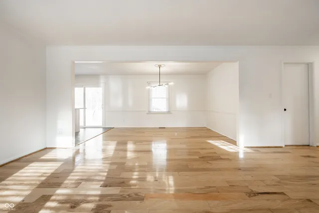 $330,000 | 1436 Alimingo Drive, Indianapolis, IN 46260