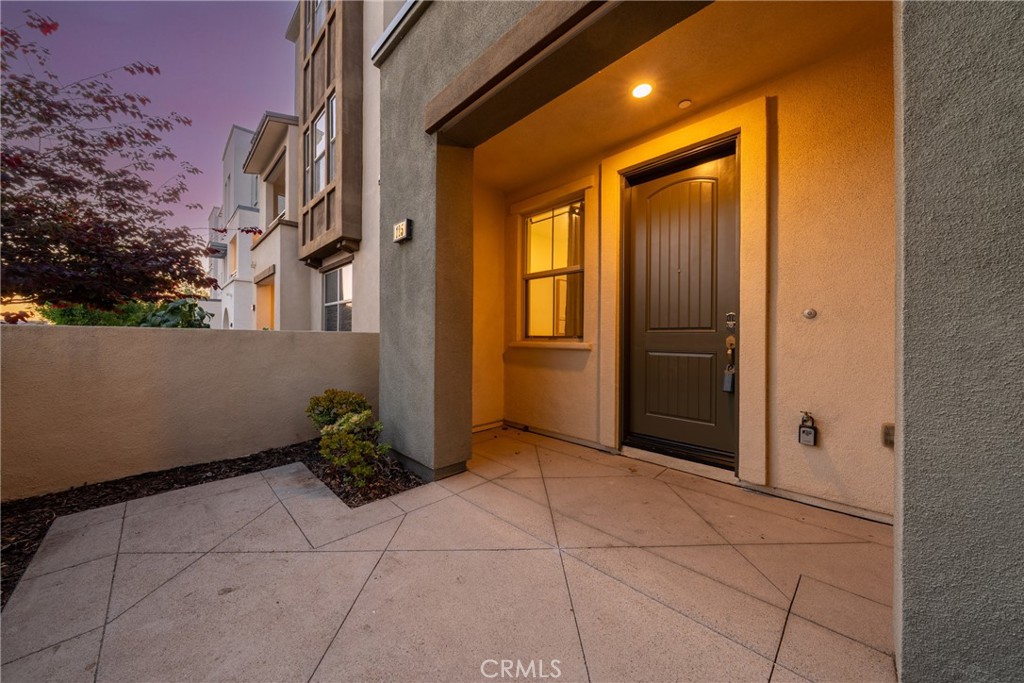 125 Mongoose Irvine, CA 92618 - Photo 5 of 30