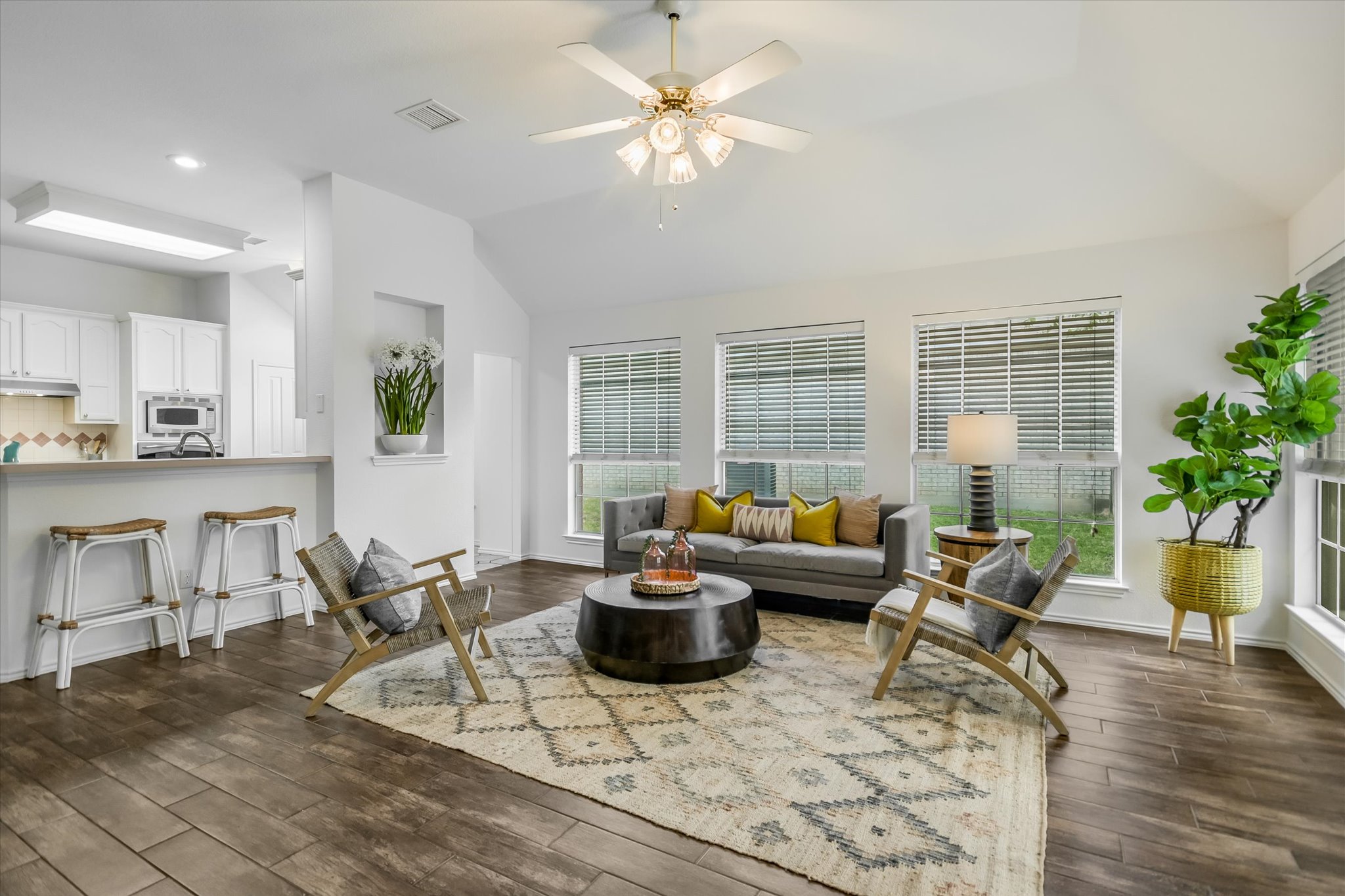 12727 Withers Way Austin, TX 78727 - Photo 6 of 20