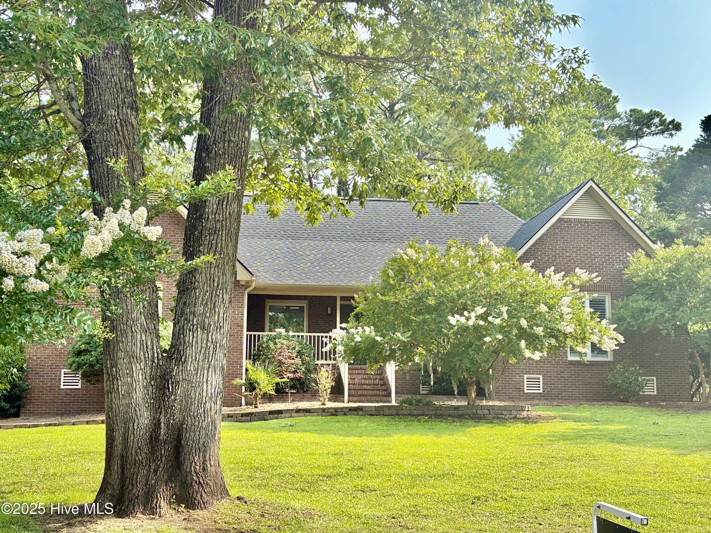 204 Castle Ridge Road New Bern, NC 28562 - Photo 2 of 42 IMG_1254