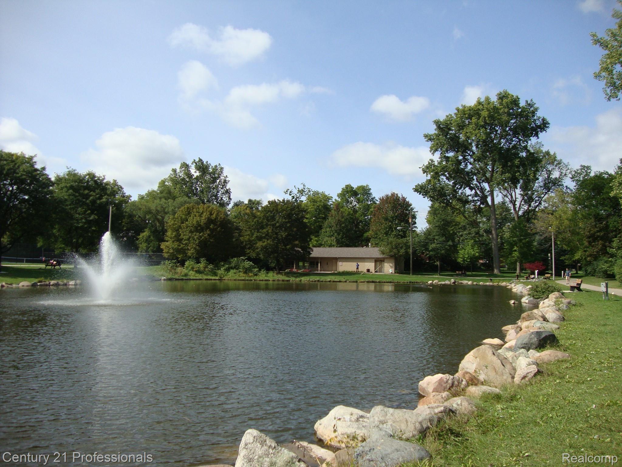 1354 North Fairview Lane Rochester, MI 48306 - Photo 48 of 70 48_Municipal Park_7.JPG