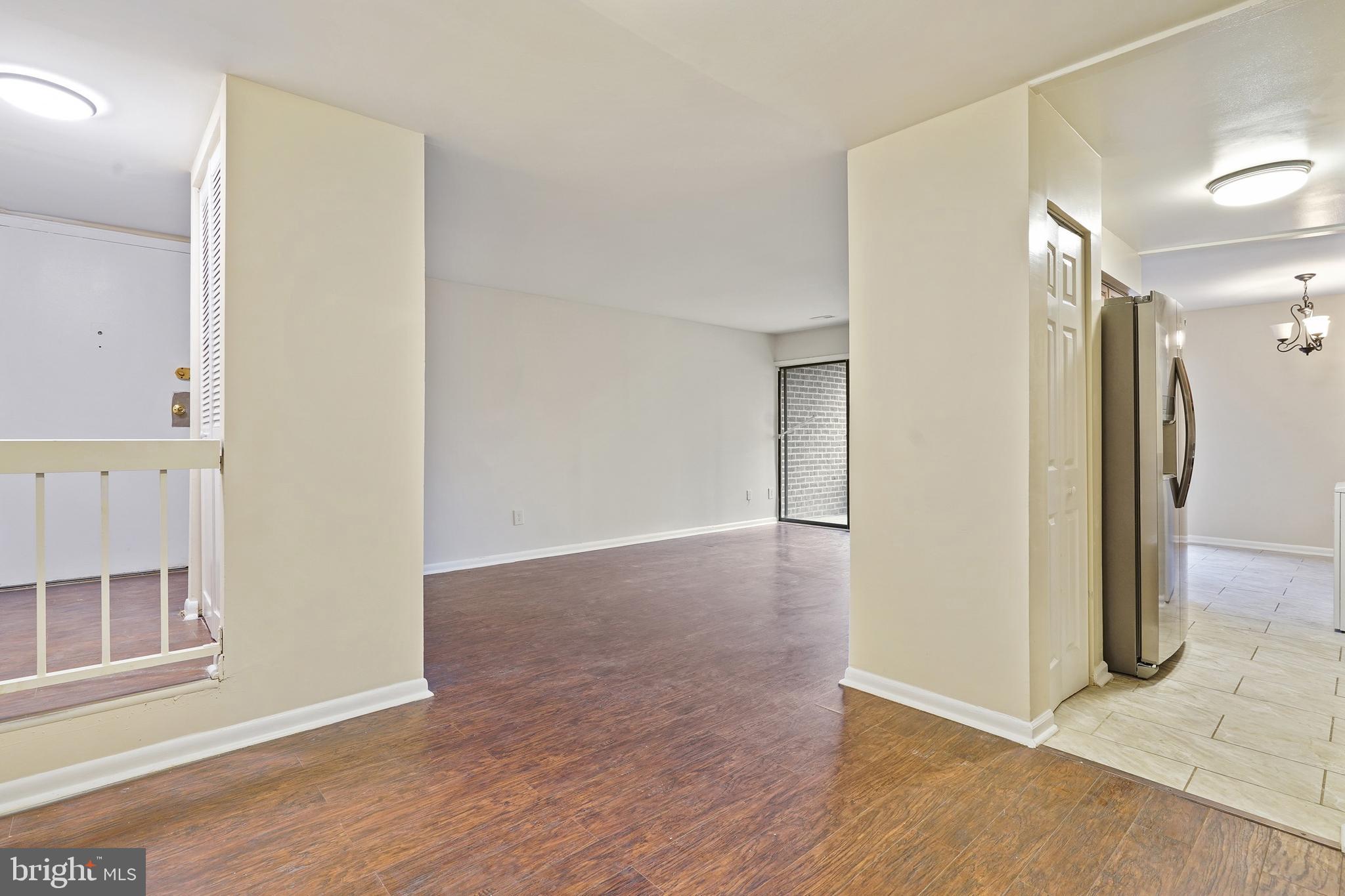 11224 Chestnut Grove Square, Unit 11224327 Reston, VA 20190 - Photo 17 of 37 Gallery Image 17
