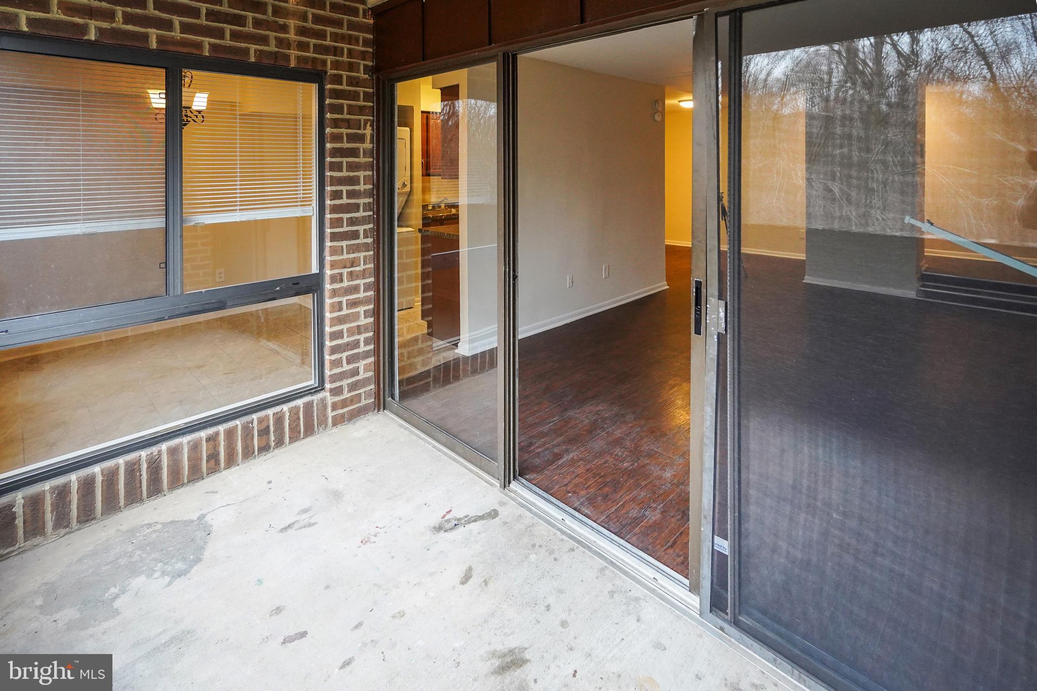 11224 Chestnut Grove Square, Unit 11224327 Reston, VA 20190 - Photo 8 of 37 Gallery Image 8