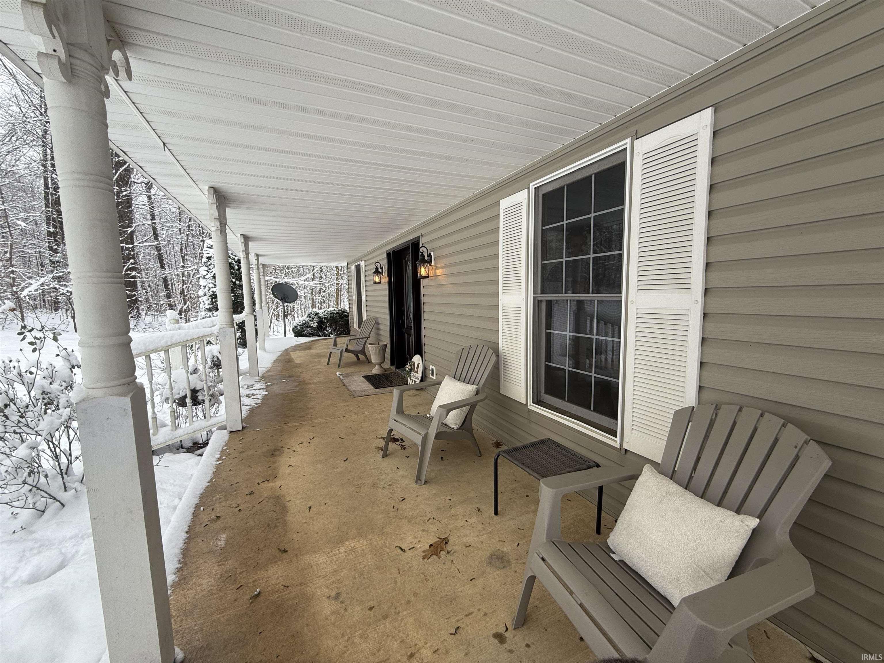 301 Riggle Road Bedford, IN 47421 - Photo 4 of 33