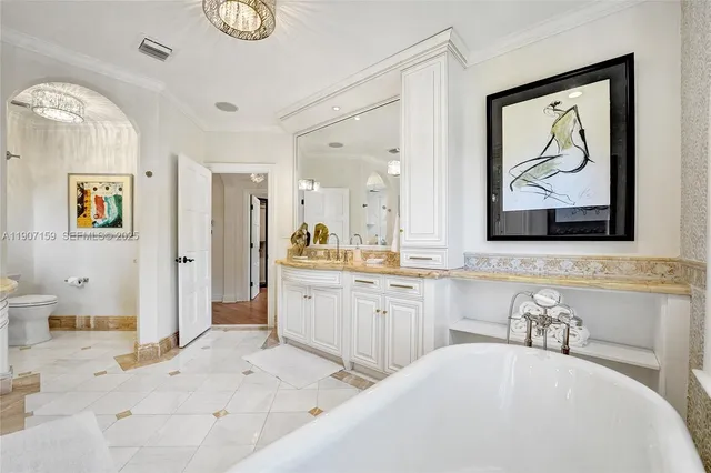 $29,500 | 2035 Northeast 31st Avenue, Fort Lauderdale, FL 33305