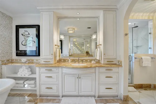 $29,500 | 2035 Northeast 31st Avenue, Fort Lauderdale, FL 33305