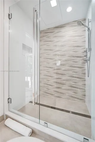 $29,500 | 2035 Northeast 31st Avenue, Fort Lauderdale, FL 33305