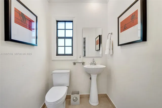 $29,500 | 2035 Northeast 31st Avenue, Fort Lauderdale, FL 33305