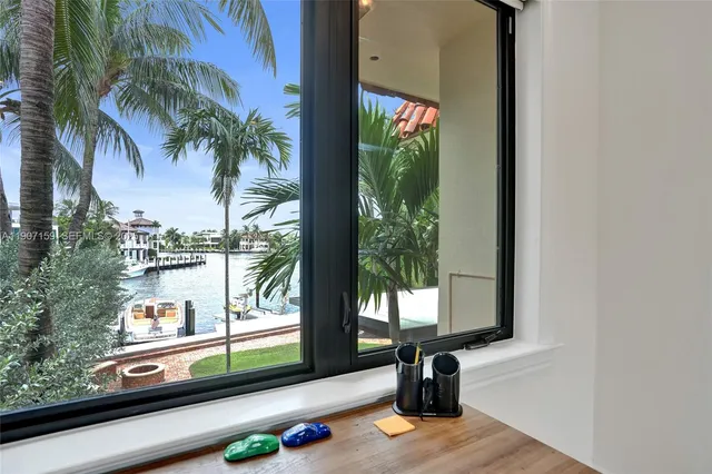 $29,500 | 2035 Northeast 31st Avenue, Fort Lauderdale, FL 33305