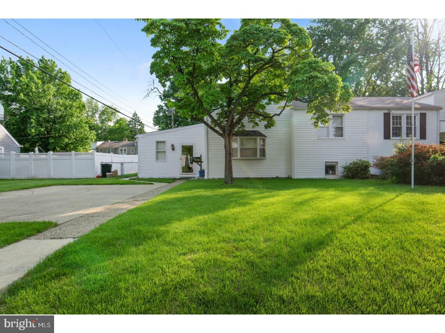 8718 Sagamore Road Philadelphia, PA 19128 - Photo 1 of 19 Gallery Image 1