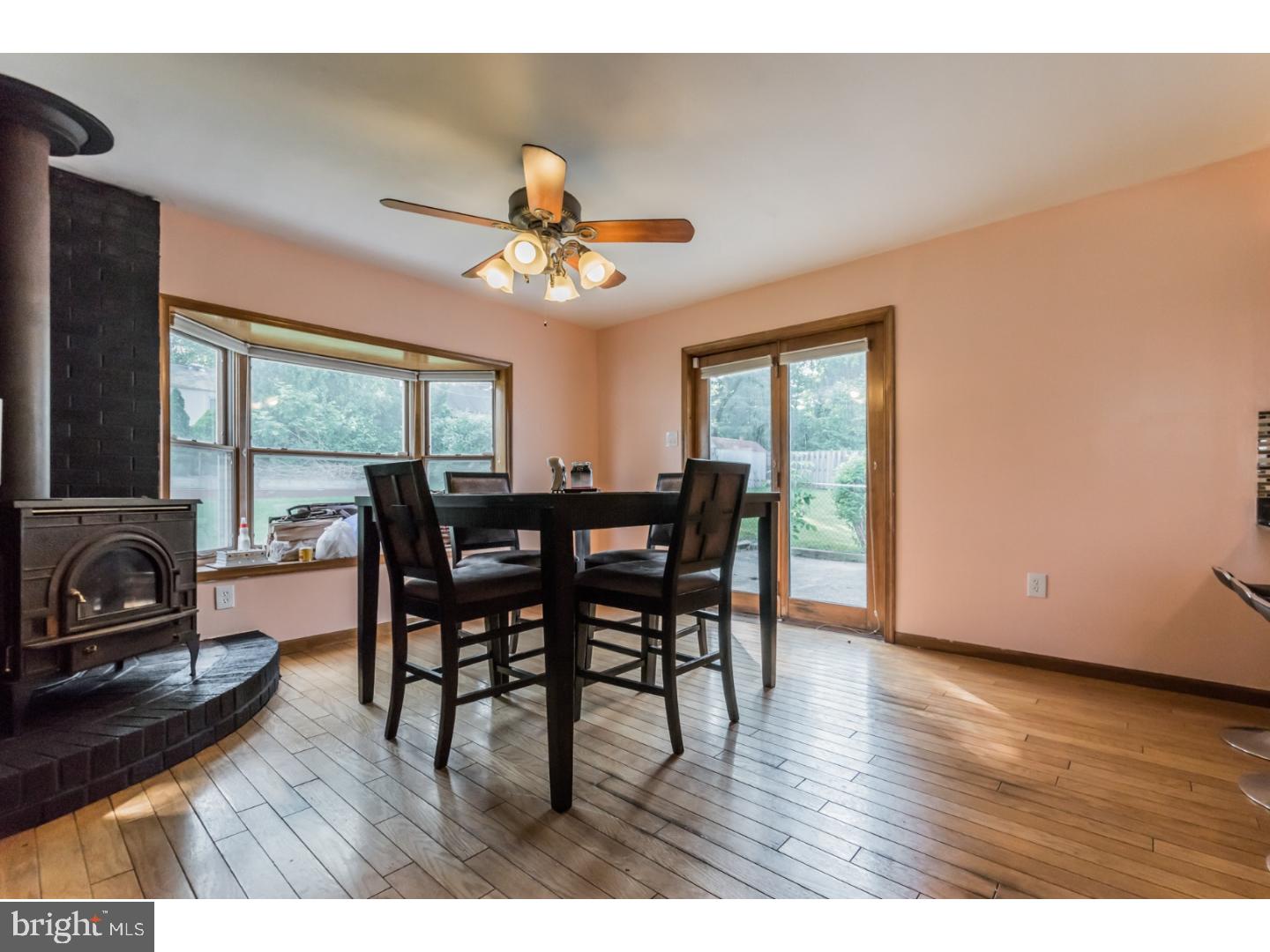 8718 Sagamore Road Philadelphia, PA 19128 - Photo 5 of 19 Gallery Image 5