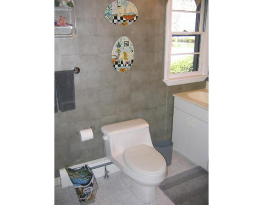 31 Fox Hill Road Framingham, MA 01701 - Photo 11 of 21 Gallery Image 11