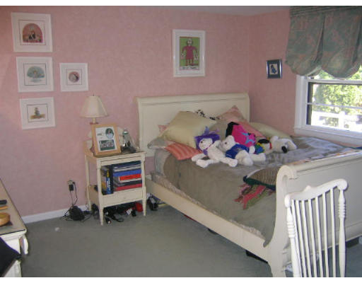 31 Fox Hill Road Framingham, MA 01701 - Photo 8 of 21 Gallery Image 8