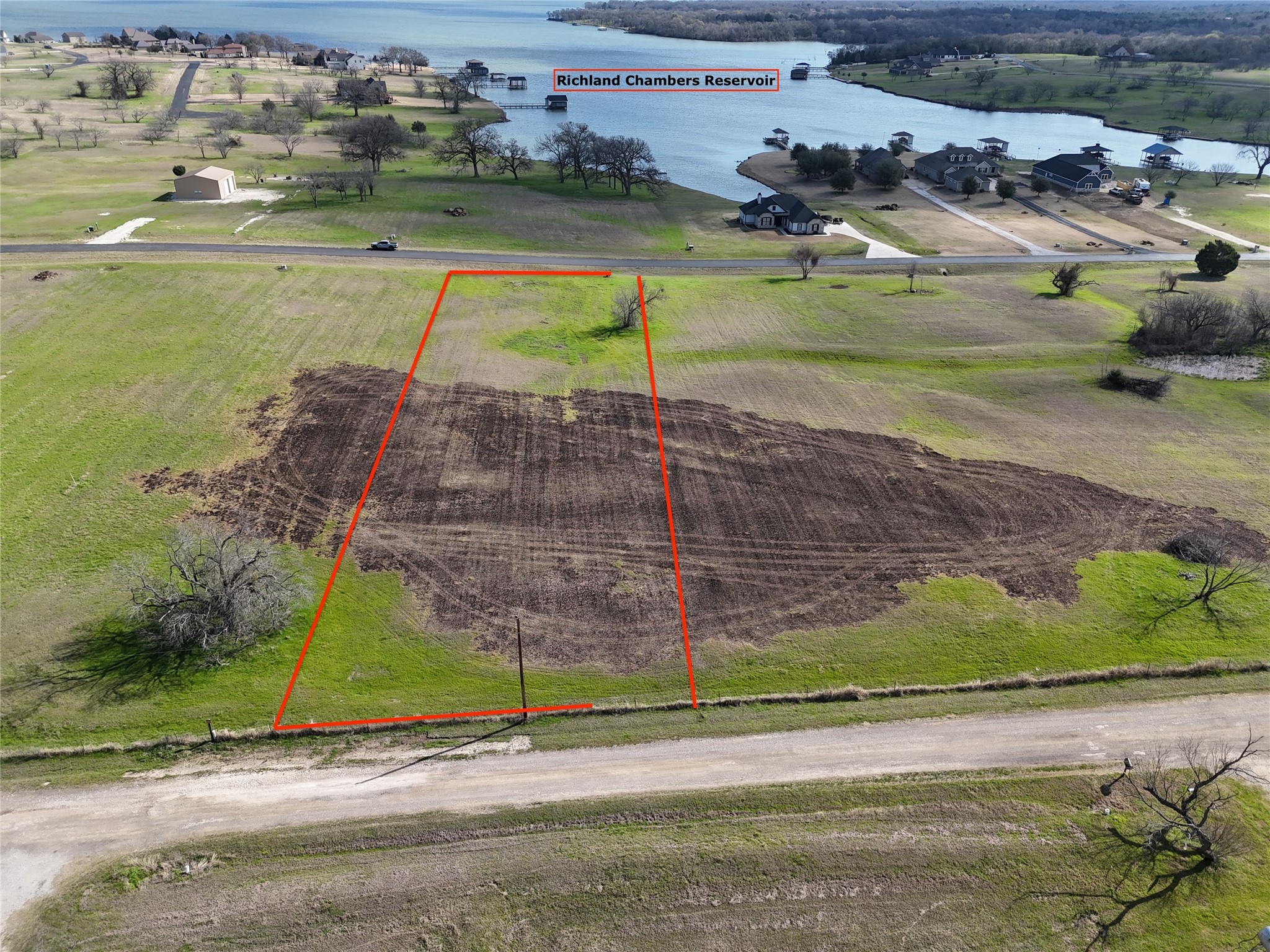 a view of a tennis court