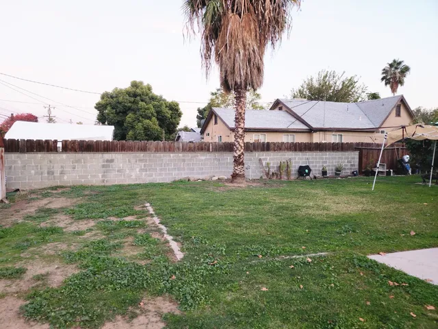 $325,000 | 3801 East McKenzie Avenue, Fresno, CA 93702