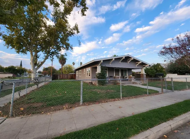 $325,000 | 3801 East McKenzie Avenue, Fresno, CA 93702