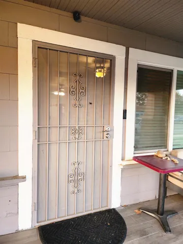 $325,000 | 3801 East McKenzie Avenue, Fresno, CA 93702