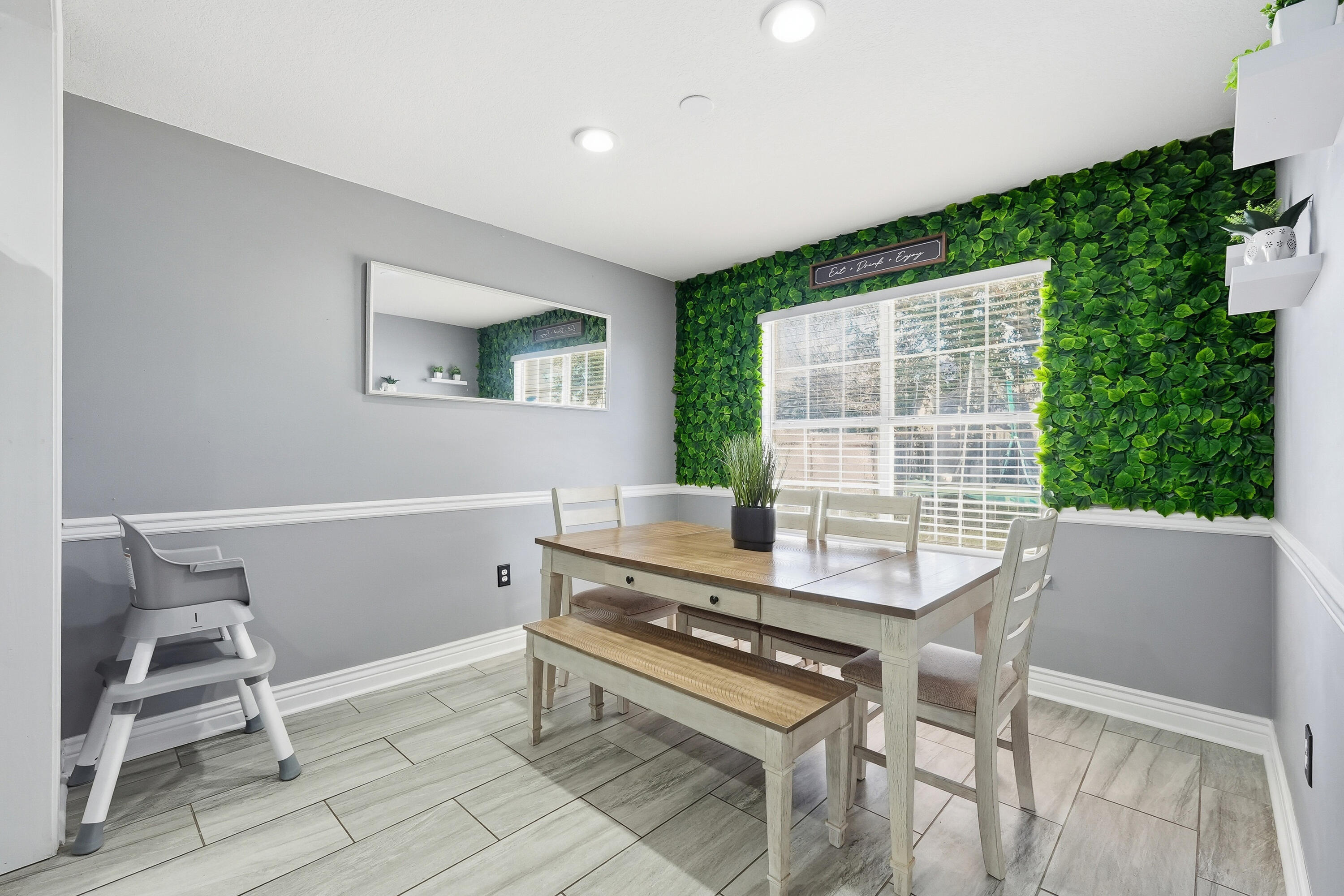 428 Sandy Ridge Circle Mary Esther, FL 32569 - Photo 26 of 44 a dining room with a table and chairs