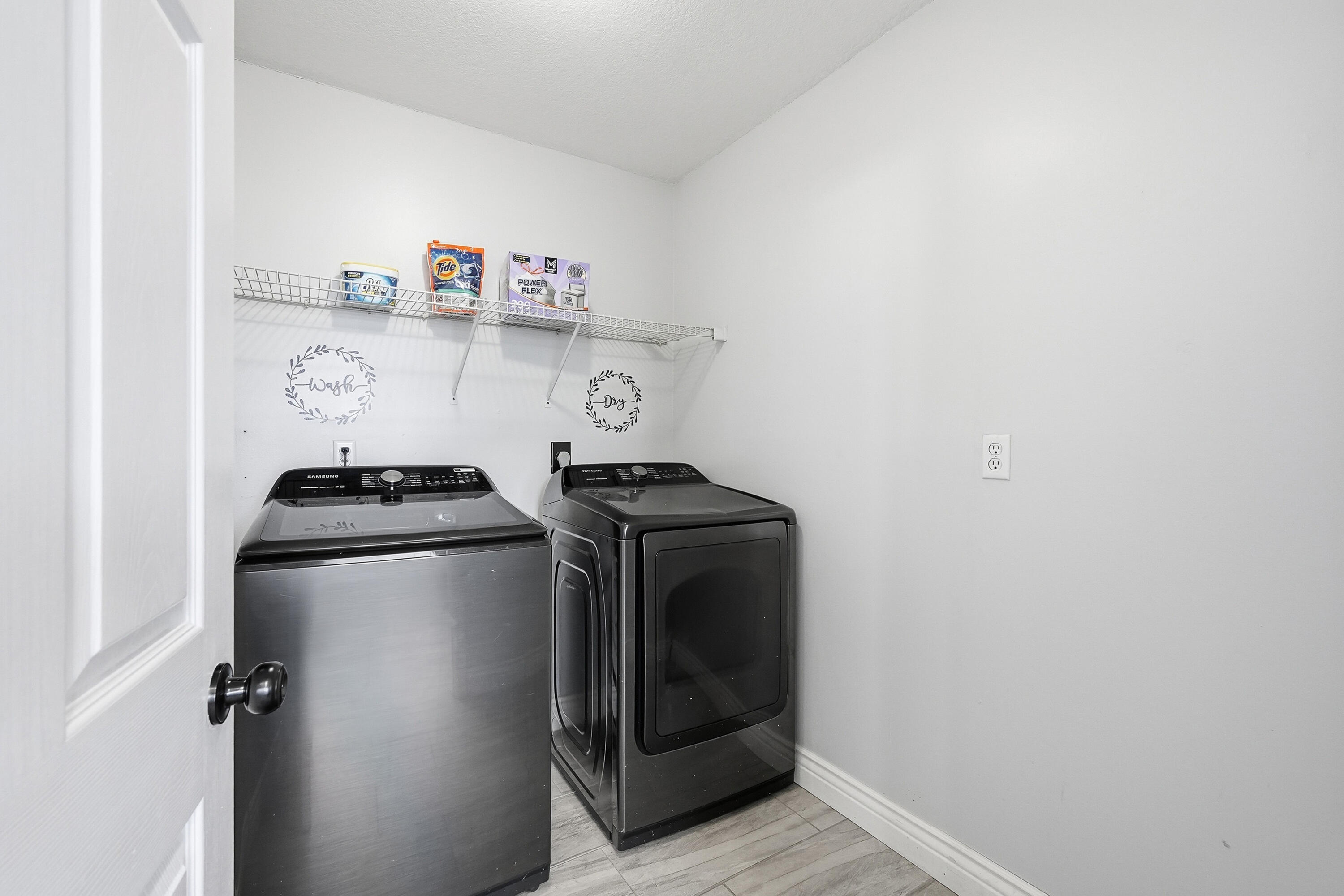 428 Sandy Ridge Circle Mary Esther, FL 32569 - Photo 36 of 44 a view of storage and utility room
