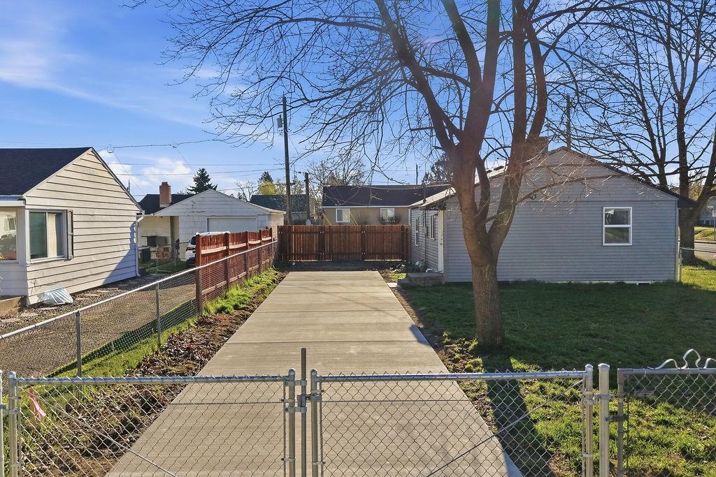 2486 West Rowan Avenue Spokane, WA 99205 - Photo 29 of 35