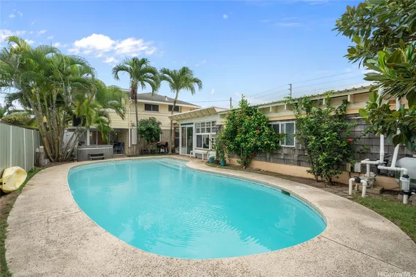 $1,675,000 | 185 Ulupa Street, Kailua, HI 96734