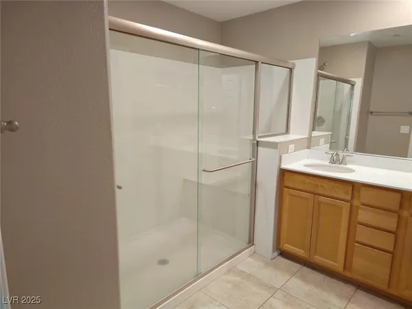 $2,700 | 3119 Biccari Avenue, Henderson, NV 89044