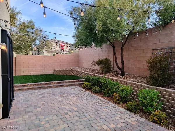 $2,700 | 3119 Biccari Avenue, Henderson, NV 89044