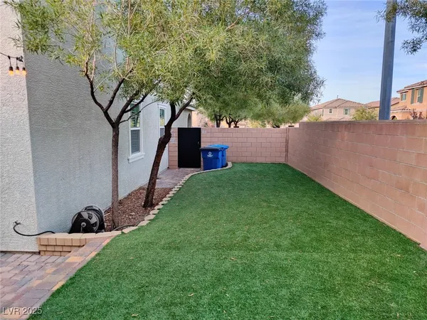 $2,700 | 3119 Biccari Avenue, Henderson, NV 89044