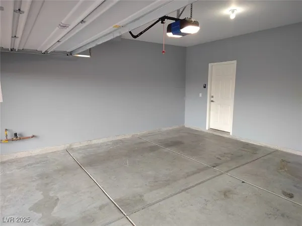 $2,700 | 3119 Biccari Avenue, Henderson, NV 89044