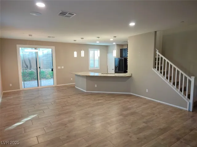 $3,000 | 3119 Biccari Avenue, Henderson, NV 89044