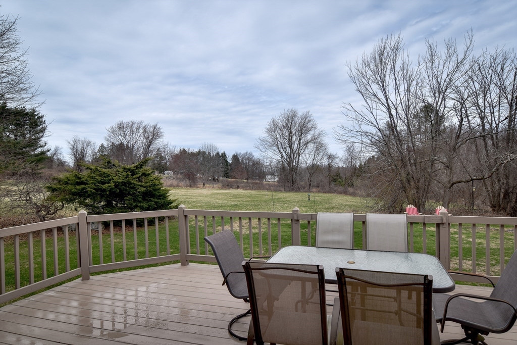 27 Purgatory Road Sutton, MA 01590 - Photo 37 of 41