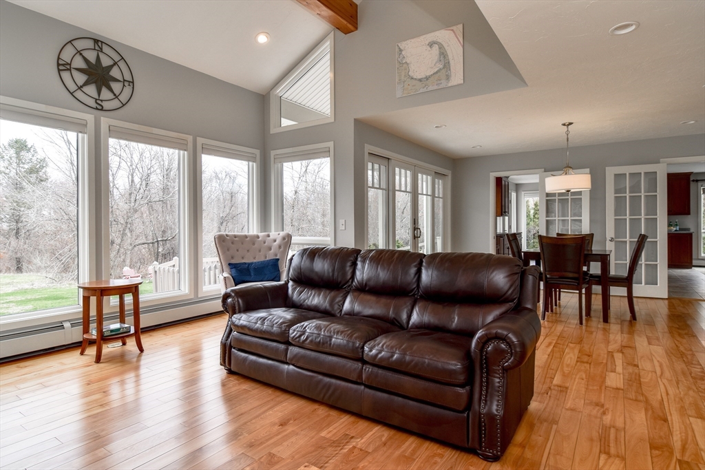 27 Purgatory Road Sutton, MA 01590 - Photo 8 of 41