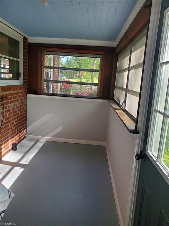 373 Mack Road Asheboro, NC 27205 - Photo 5 of 17 Laundry