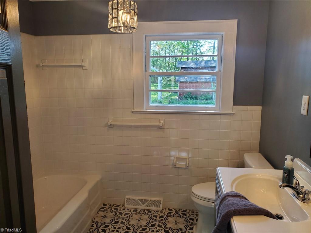 373 Mack Road Asheboro, NC 27205 - Photo 8 of 17 Gallery Image 8