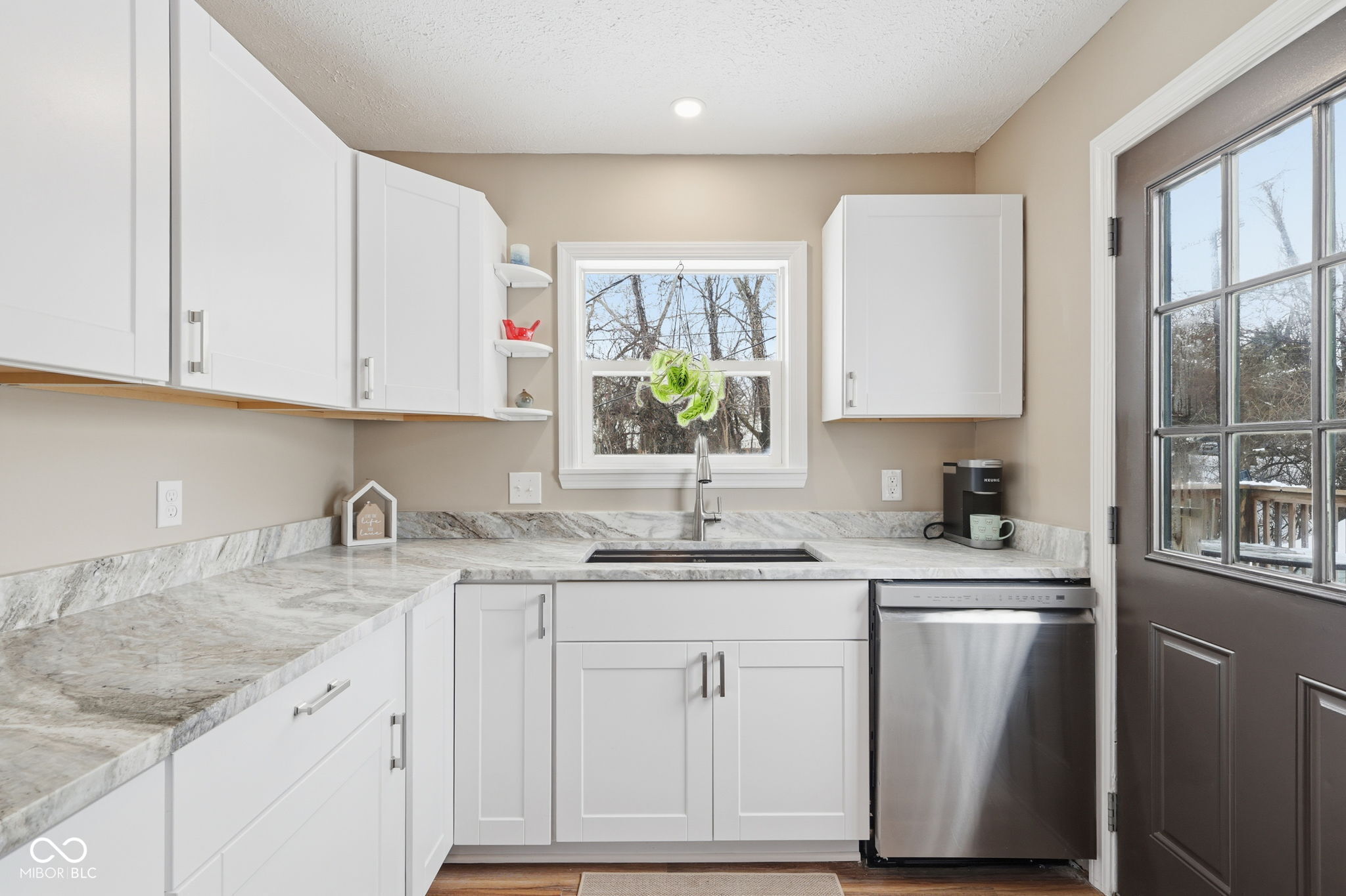 5003 Gambel Road Indianapolis, IN 46221 - Photo 11 of 35