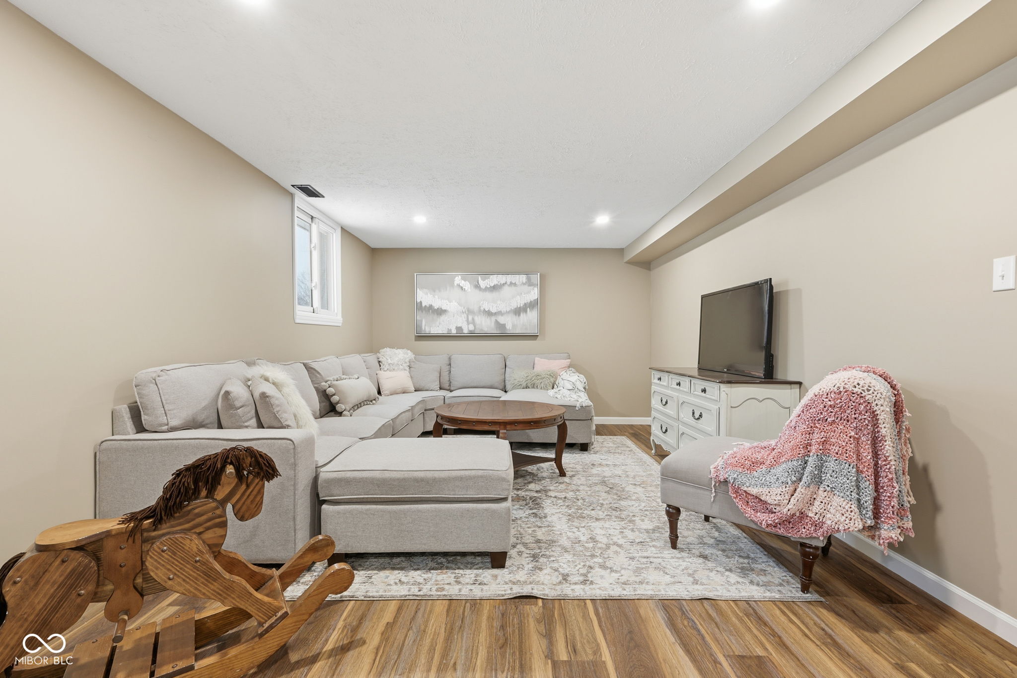 5003 Gambel Road Indianapolis, IN 46221 - Photo 4 of 35