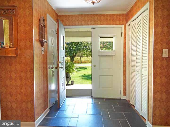 1 Delaware Rim Drive Yardley, PA 19067 - Photo 3 of 23 Foyer