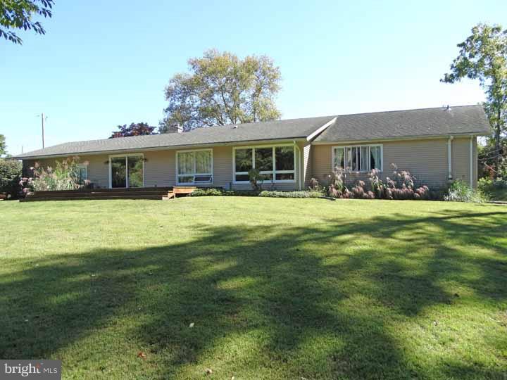 1 Delaware Rim Drive Yardley, PA 19067 - Photo 21 of 23 Back Yard