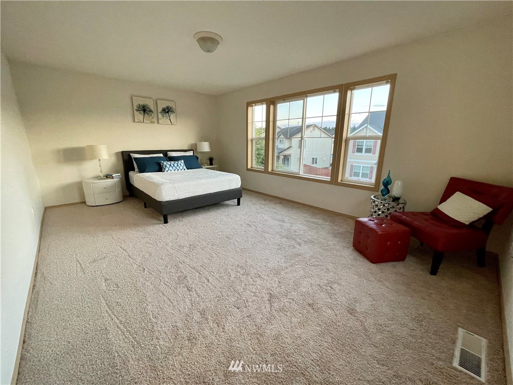 320 Index Avenue Southeast Renton, WA 98056 - Photo 12 of 19