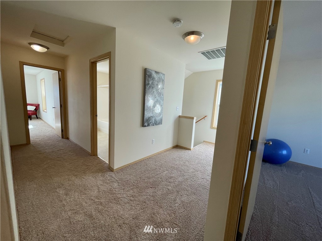 320 Index Avenue Southeast Renton, WA 98056 - Photo 15 of 19