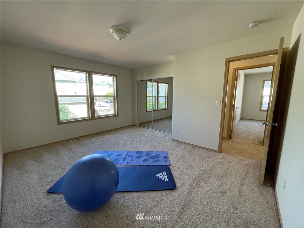 320 Index Avenue Southeast Renton, WA 98056 - Photo 16 of 19