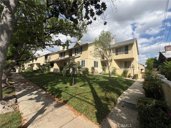 $3,100 | 248 Mar Vista Avenue, Unit 2, Pasadena, CA 91106