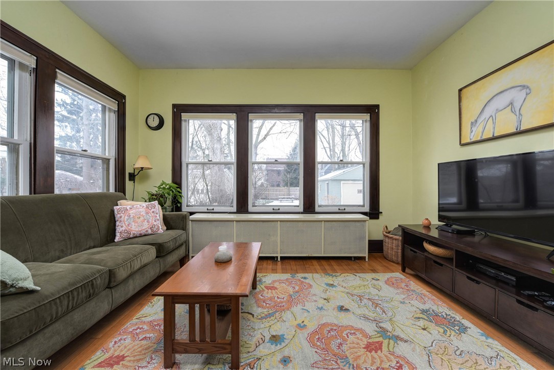 2995 Coleridge Road Cleveland, OH 44118 - Photo 17 of 35